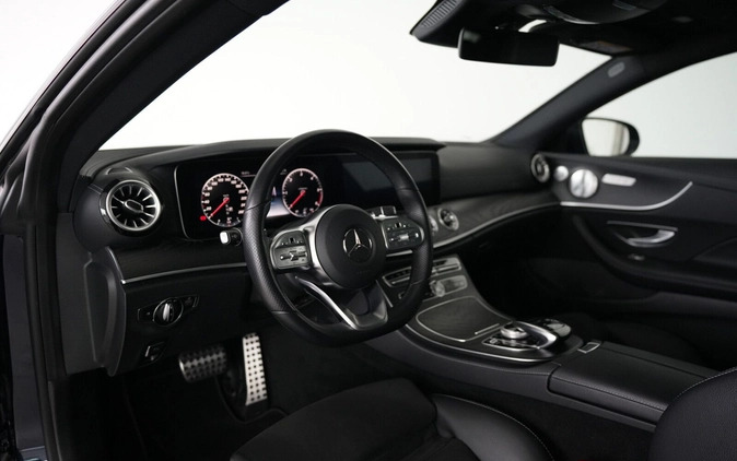 Mercedes-Benz Klasa E cena 159900 przebieg: 121530, rok produkcji 2018 z Kalisz Pomorski małe 497